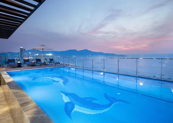 Sunny Ocean Hotel & Spa