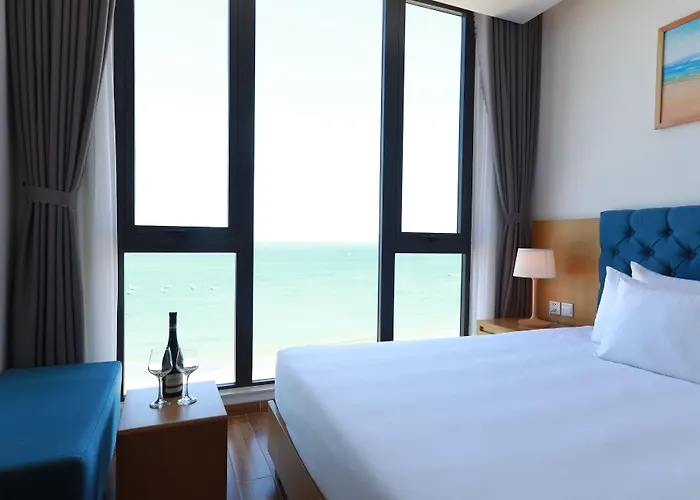 Seashore Hotel & Apartment