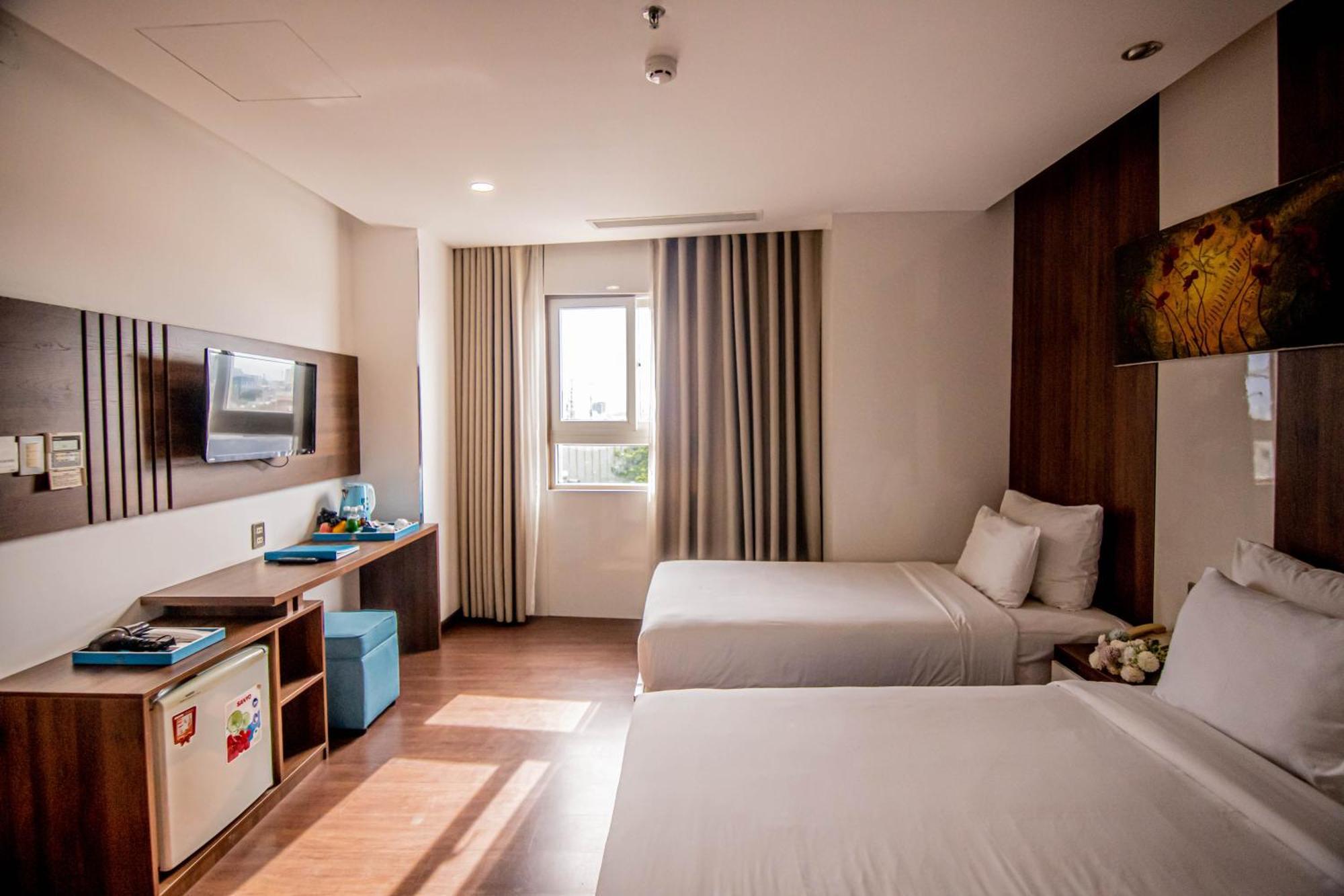 Triple Room City View,1549928023:JPEG