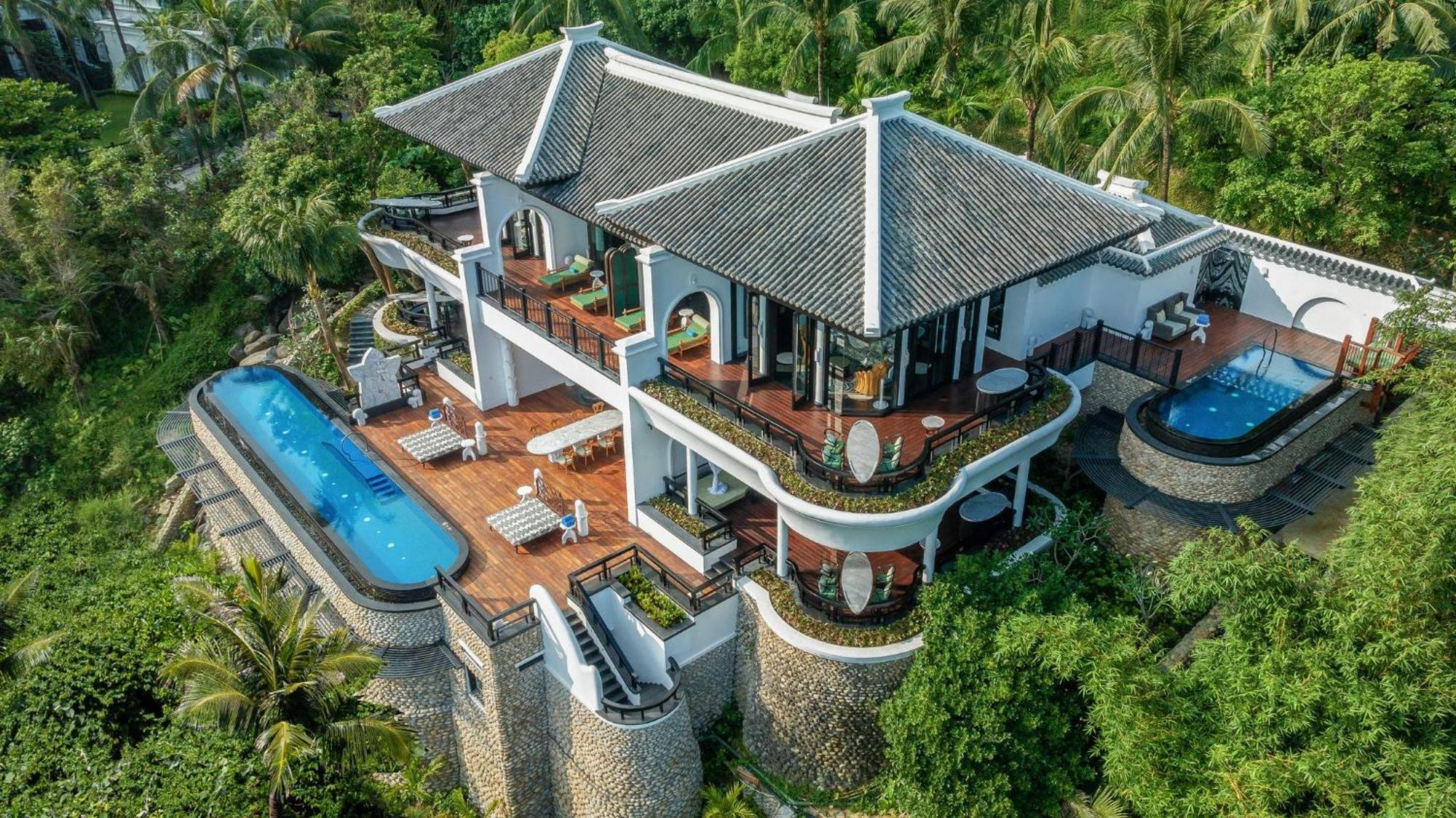 Biệt Thự 4 Phòng Ngủ Có Hồ Bơi Nhìn Ra Biển