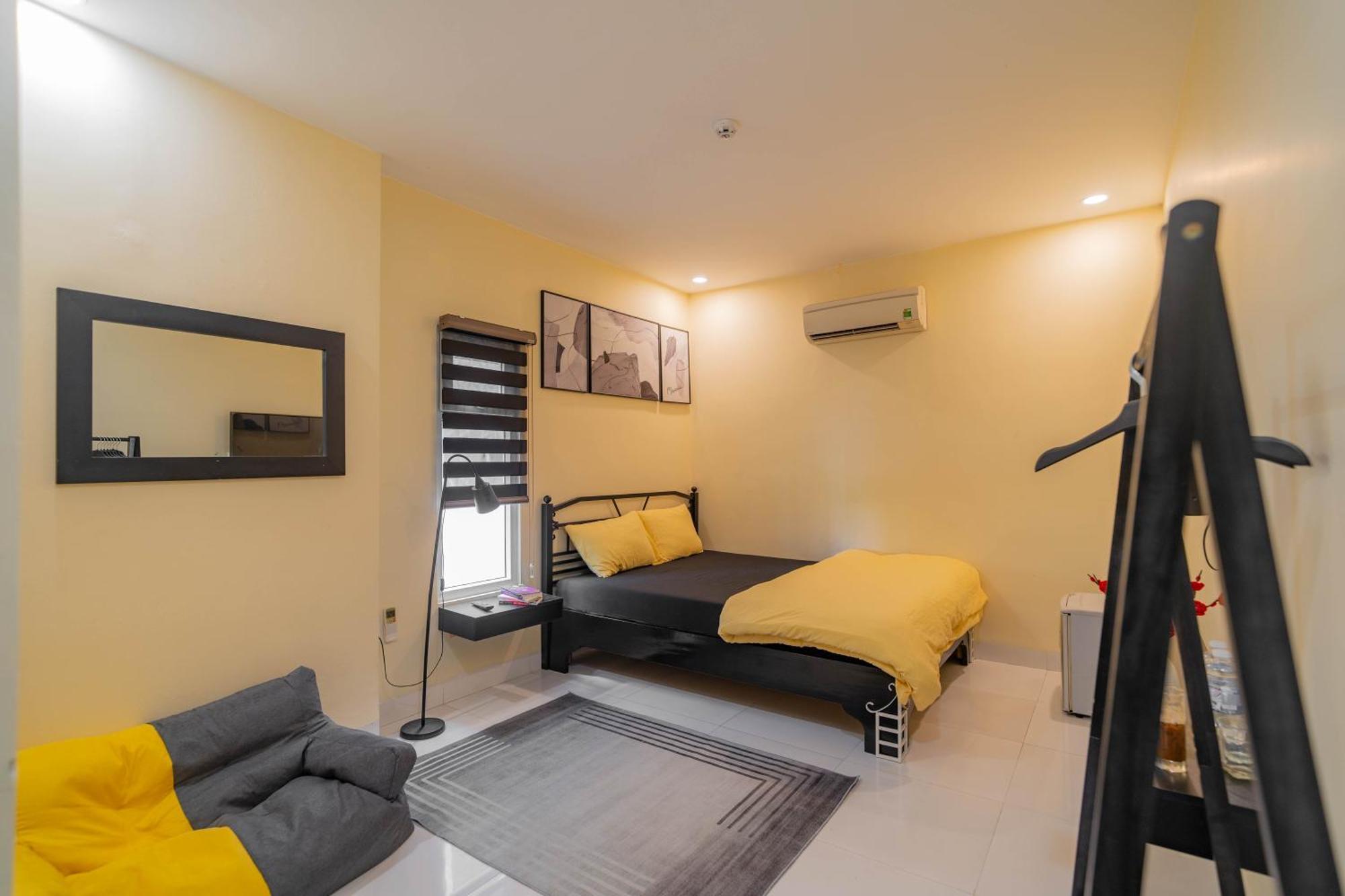 Deluxe Double Room (2 Adults + 1 Child)