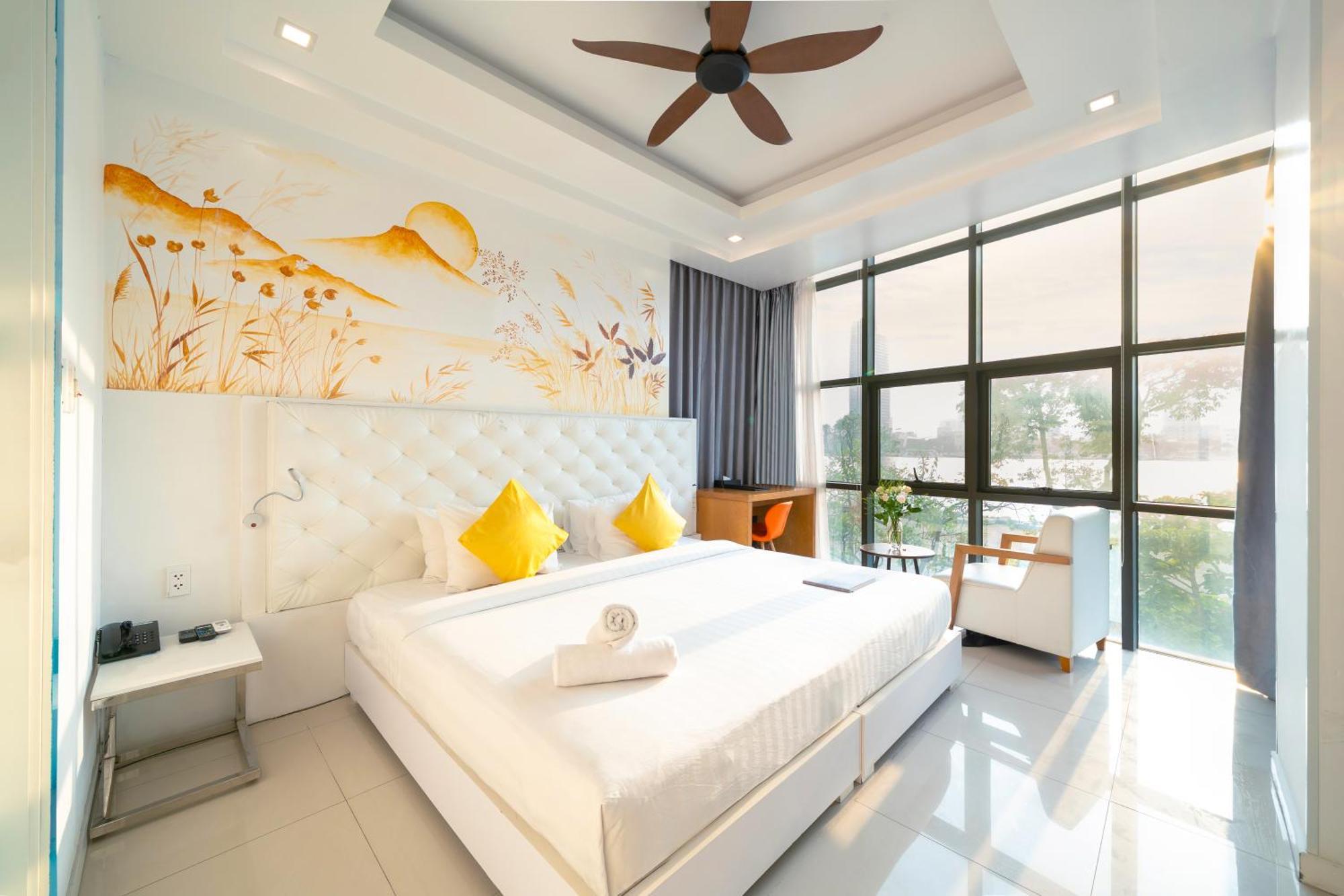 Phòng Deluxe Giường Đôi Nhìn Ra Sông