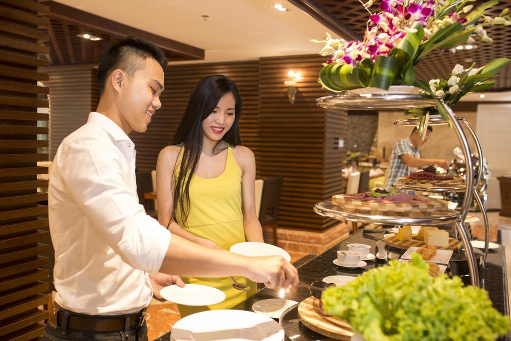 Căn hộ 2 phòng ngủ nhìn ra hồ nước