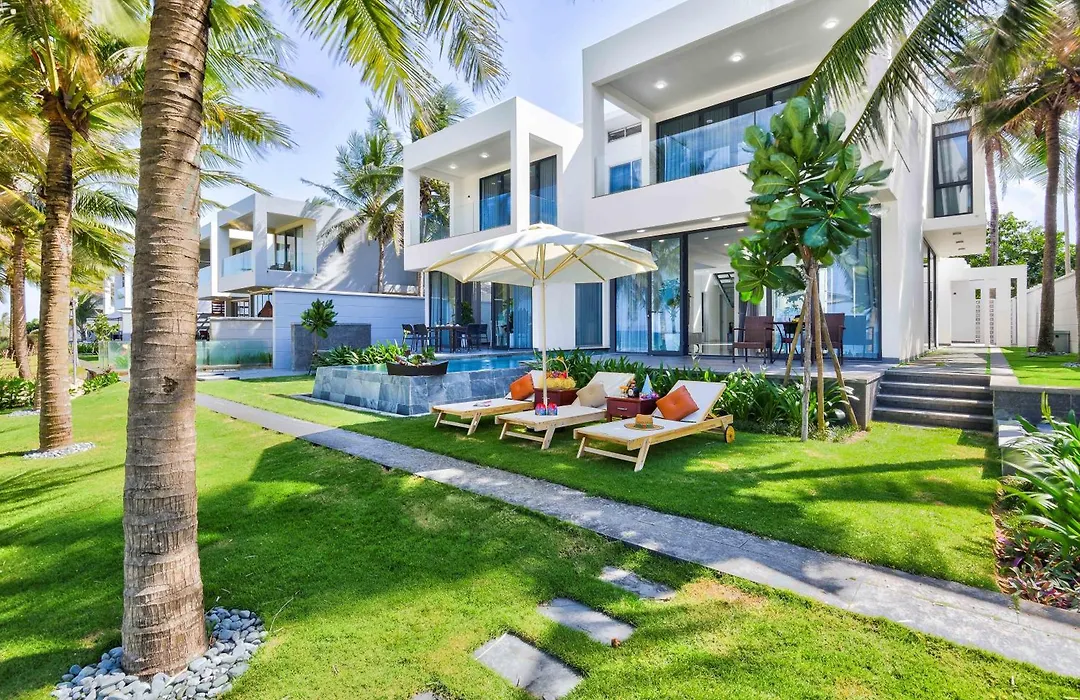 Luxury Dana Beach Resort & Spa-1
