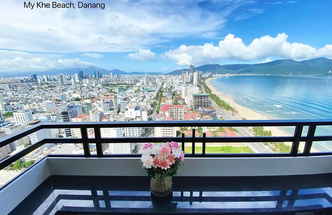 Căn hộ 2 phòng ngủ view biển Mỹ Khê Đà Nẵng-1
