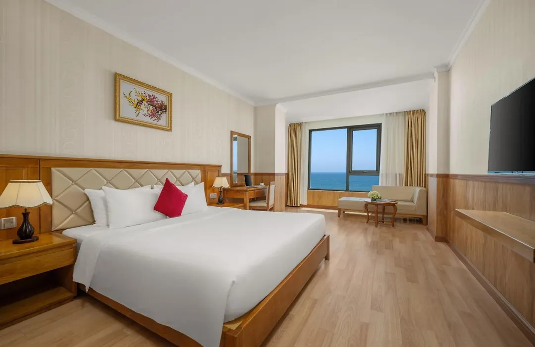Serene Beach Hotel Danang-1