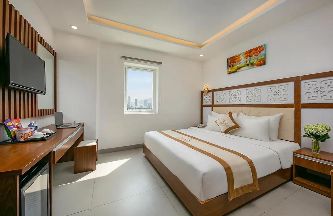 Prague Da Nang Beach Hotel-1