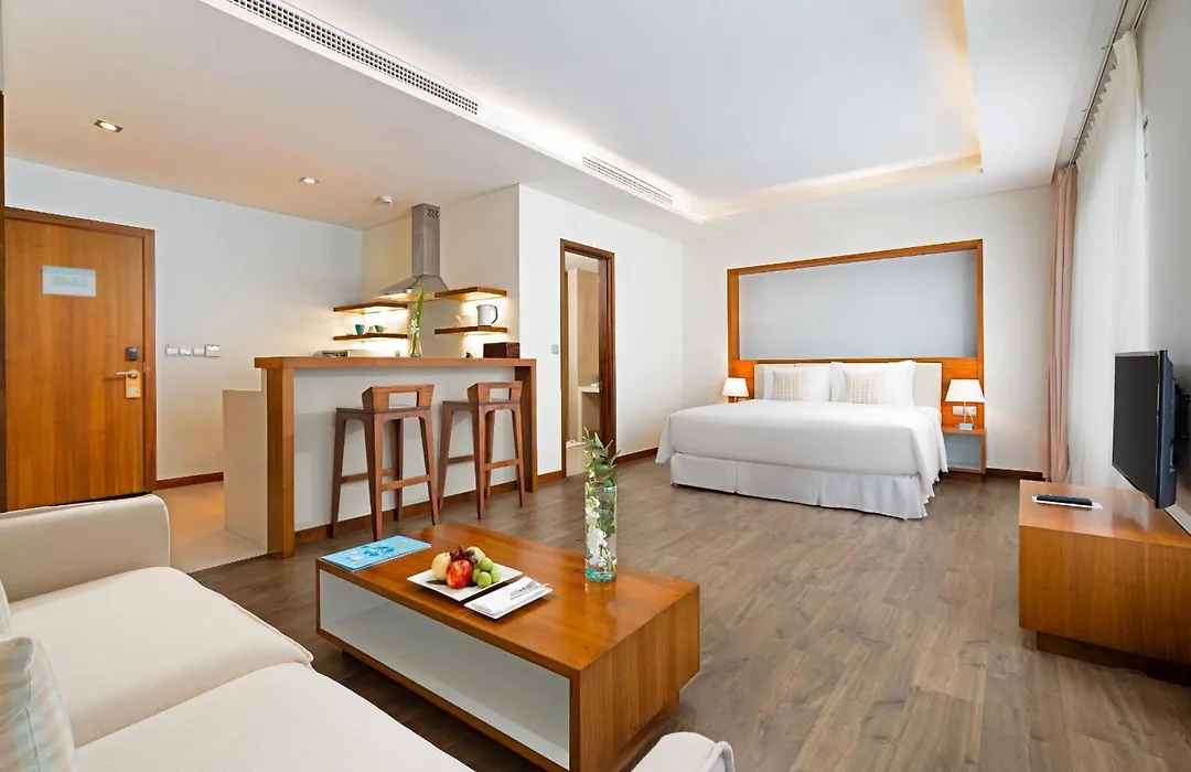 A La Carte Da Nang Beach-1
