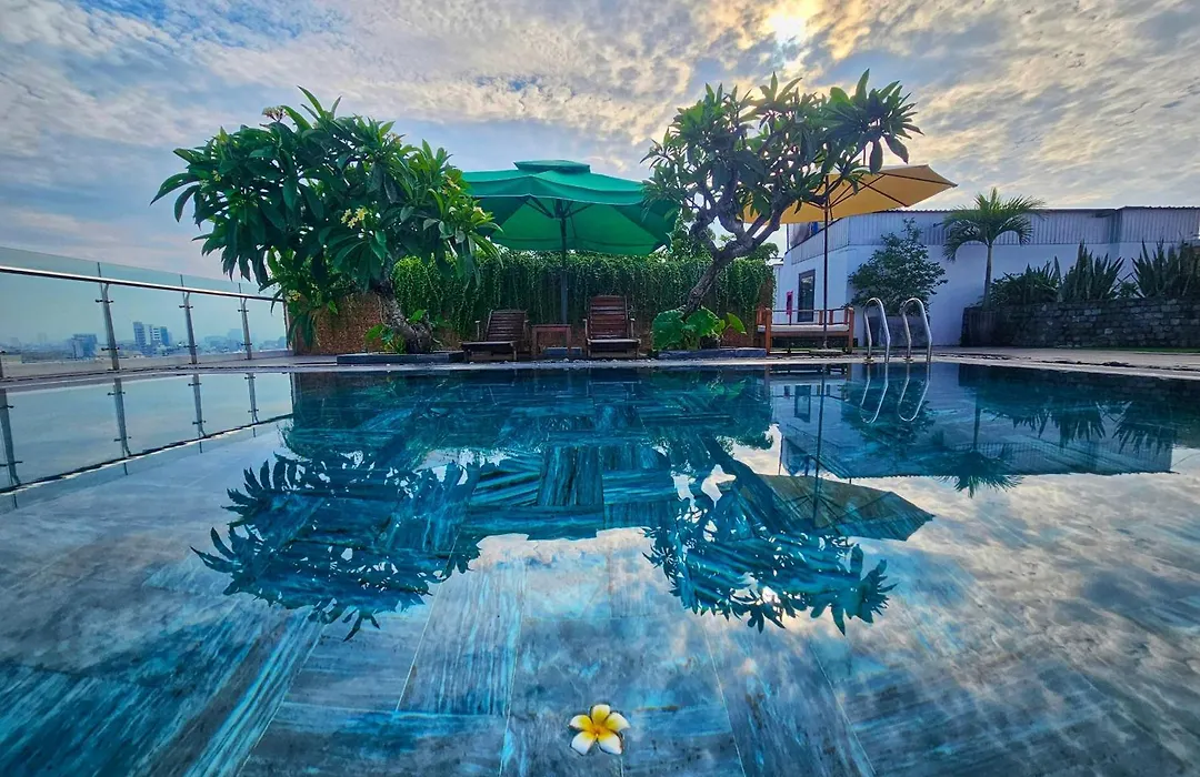 Lam Apartment & Hotel Danang - Quiet Living In Modern Comfort-1