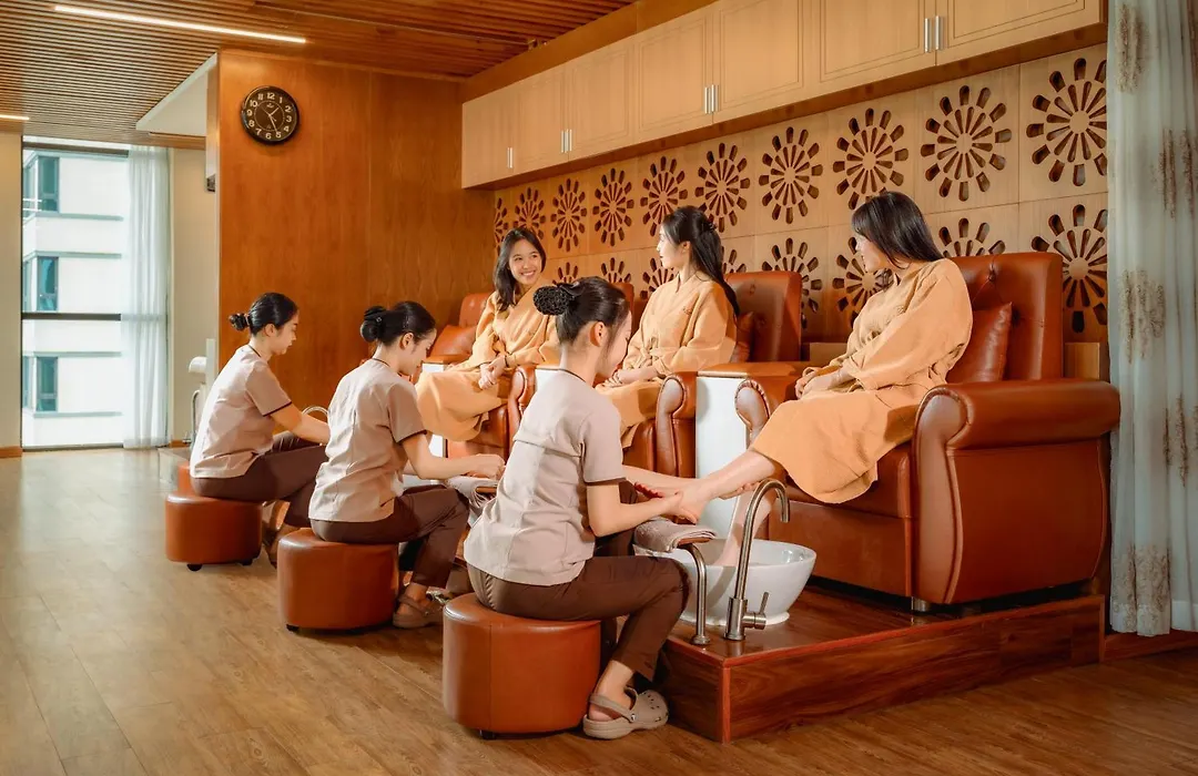 Haian Beach Hotel & Spa-1