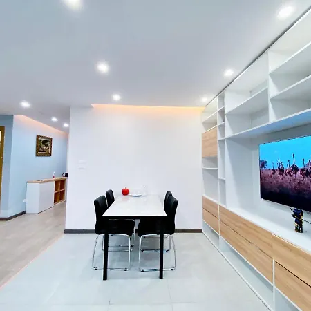 Muong Thanh Luxury Beach Apartment Da Nang-3