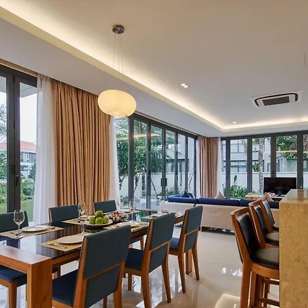 Dreamy Beach Villas Danang-3