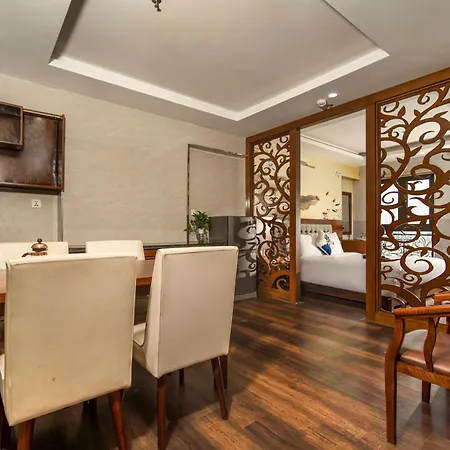 Delicate Hotel-3