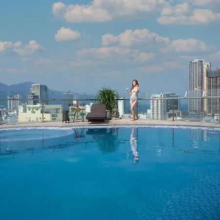 Merry Land Hotel Da Nang-2