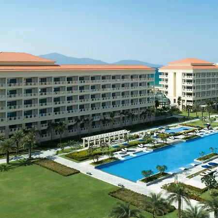 Sheraton Grand Danang Beach Resort & Spa-2