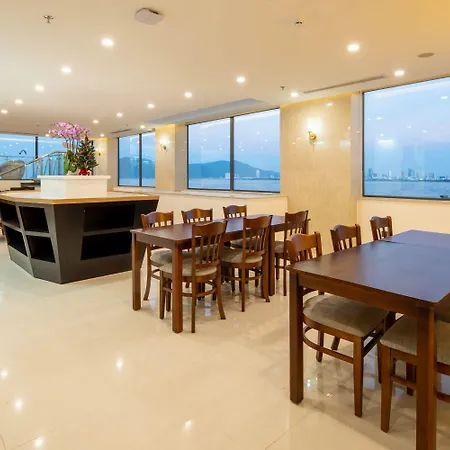 Avenis Hotel-3