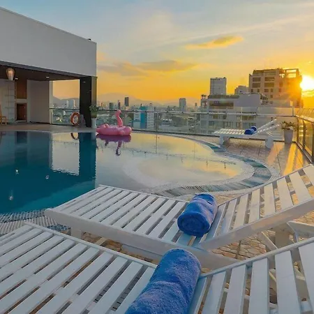 Merry Land Hotel Da Nang-3