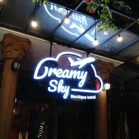 Dreamy Sky - Airport View Boutique Hotel-3