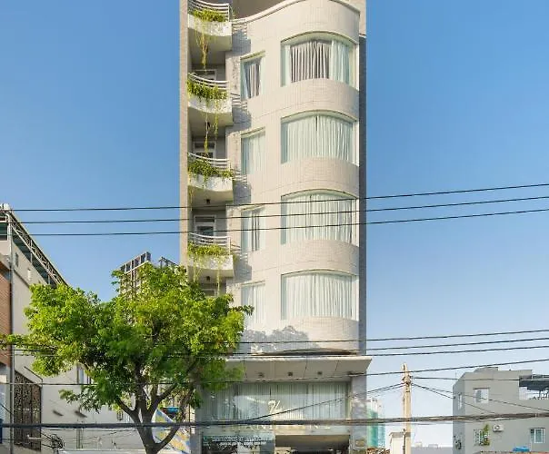 Thanh Lan Riverside Hotel Da Nang