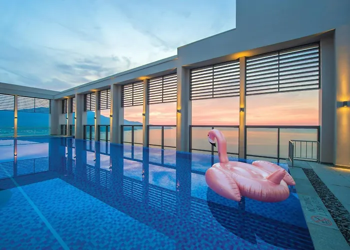 Luxurious Ocean View Suites - My Khe Beach Front - Hinata