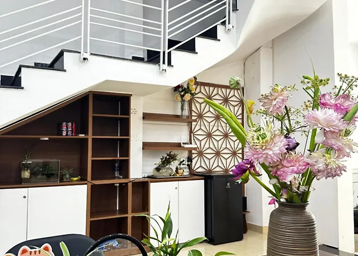 Tinahouse -For Vietnamese Guests Only