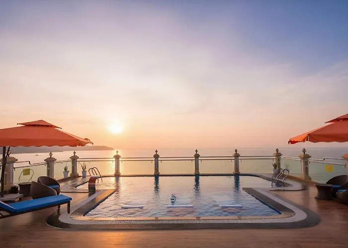 7 Seven Sea Hotel