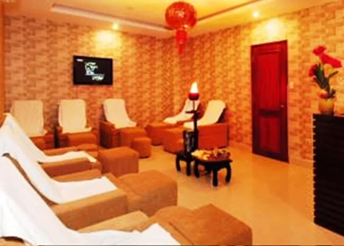 Luxury Da Nang Hotel, Việt Nam