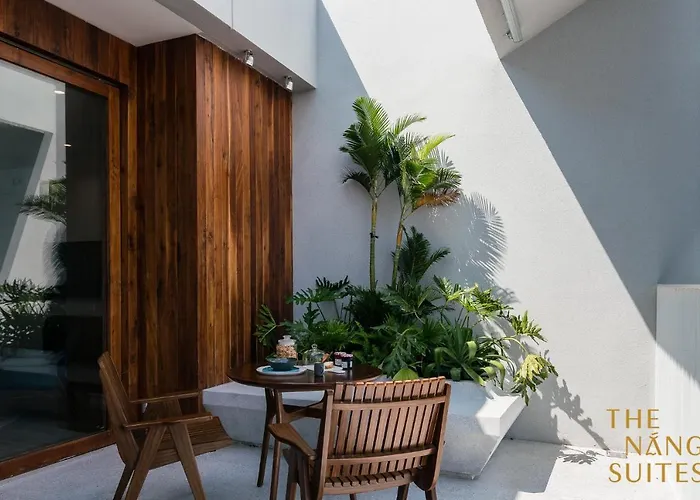 Nang Suites